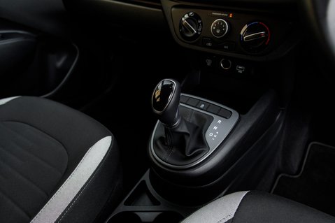 Hyundai i10 ADVANCE 33