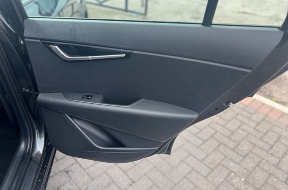 Kia Niro 2 1.6 GDi Petrol/Hybrid Auto 29