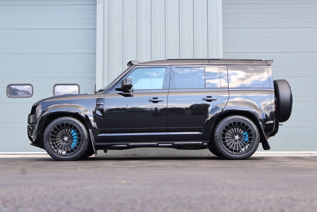 Land Rover Defender 110 D300 HARD TOP X-DYNAMIC HSE MHEV URBAN WIDE TRACK EDTION REAR SEATS FITTED 6