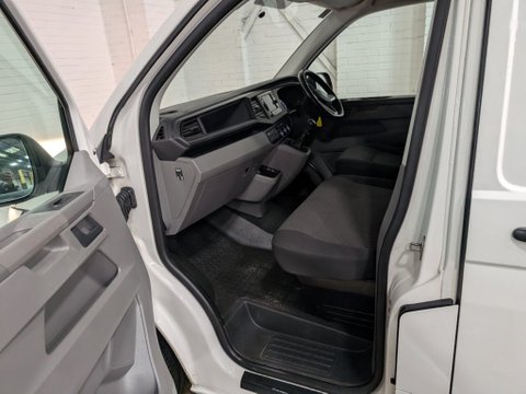 Volkswagen Transporter T28 TDI P/V STARTLINE 18