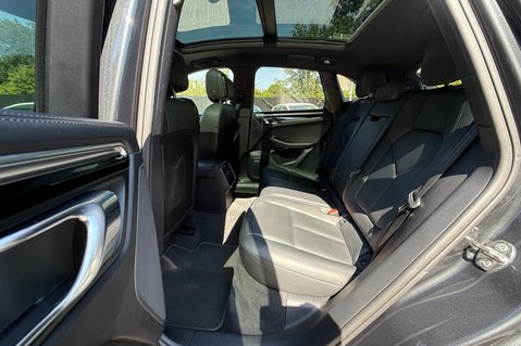 Porsche Macan PDK - 21" TURBO WHEELS -PAN ROOF -BOSE -PASM -CAMERA -£15K EXTRAS  17