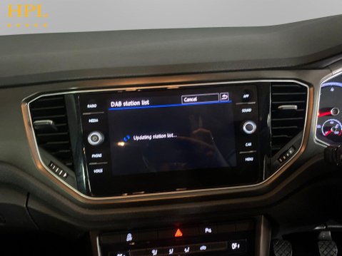 Volkswagen T-Roc 1.5 TSI EVO SE SUV 5dr Petrol Manual Euro 6 (s/s) (150 ps) Air Con - Alloy 15
