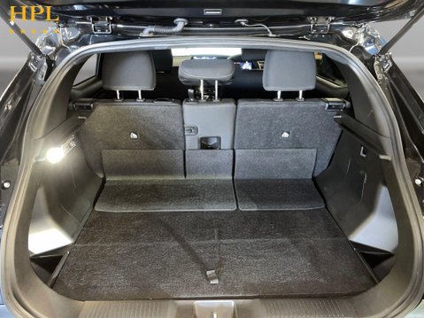 Toyota Urbancruiser 61kWh Design SUV 5dr Electric Auto (174 ps) 21