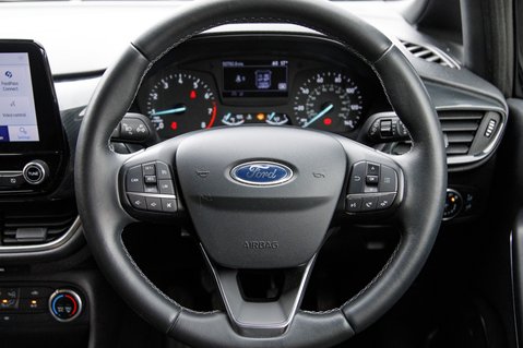Ford Fiesta ACTIVE EDITION 15