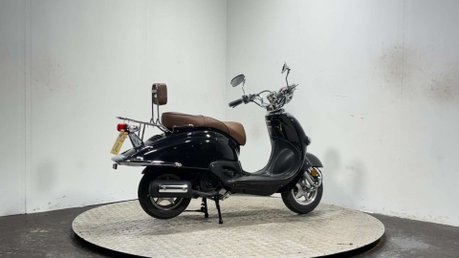 Zongshen ZS AURORA VALENCIA DB 125 2025 2K RUNNING 125CC SCOOTER BIKE 3