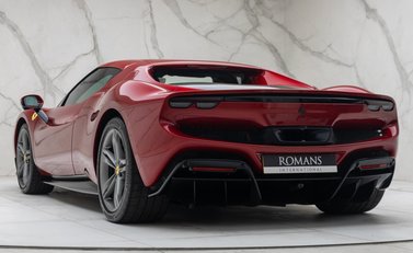 Ferrari 296 GTB 10