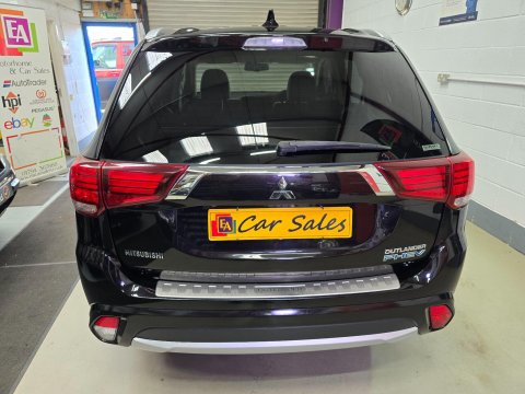 Mitsubishi Outlander 2.0h 12kWh 4h CVT 4WD Euro 6 (s/s) 5dr 8