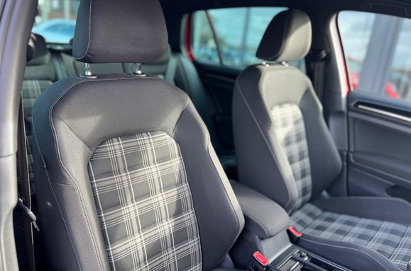 Volkswagen Golf 2.0 TDI BlueMotion Tech GTD 5 Door 16