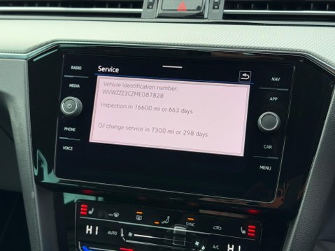 Volkswagen Passat 2.0 TDI R-Line DSG Euro 6 (s/s) 5dr 76