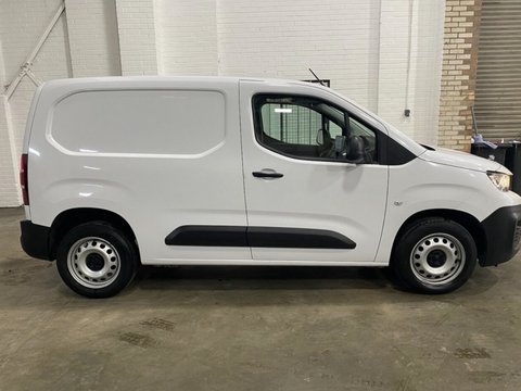Peugeot Partner BLUEHDI PROFESSIONAL PREMIUM PLUS L1 4
