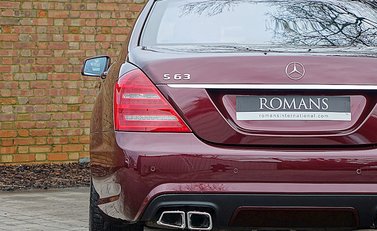 Mercedes-Benz S63 AMG L 24