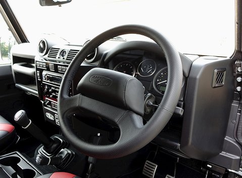 Land Rover 90 Adventure 19