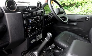 Land Rover 90 Adventure 6