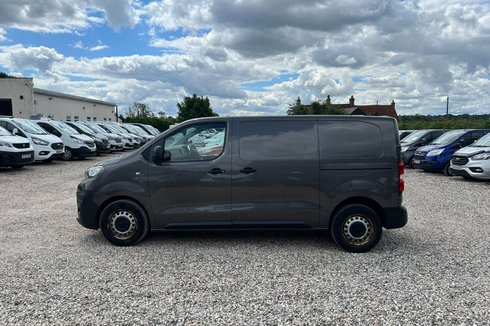 Peugeot Expert MWB L2H1 Low Roof Professional 3100 Air Con Sensors Cam EURO 6 NO VAT