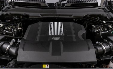 Land Rover Defender 90 V8 Carpathian Edition 24