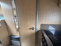 Bessacarr E 5 Berth | 4 Belts | Dinette | Rear Kitchen| Side Bathroom | Vanlux 20