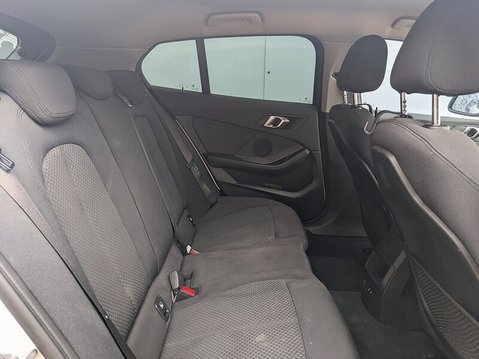 BMW 1 Series 118I SE 15