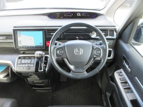 Honda Stepwagon RP3 1.5 TURBO SPADA COOL SPIRIT + 7 Seats 19