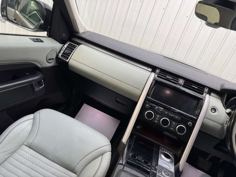 Land Rover Discovery 3.0 Discovery Luxury HSE TD6 Auto 4WD 5dr 43