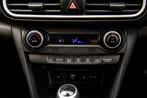 Hyundai KONA GDI PREMIUM 32