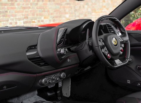 Ferrari 488 GTB 16