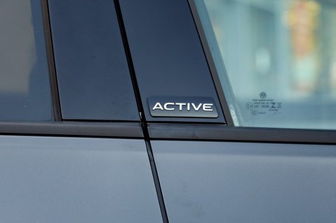 Volkswagen Golf ACTIVE TSI 8