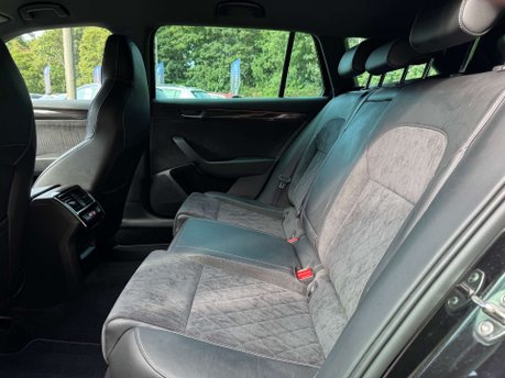 Skoda Superb 2.0 Superb SportLine+ TDI Semi-Auto 5dr 40
