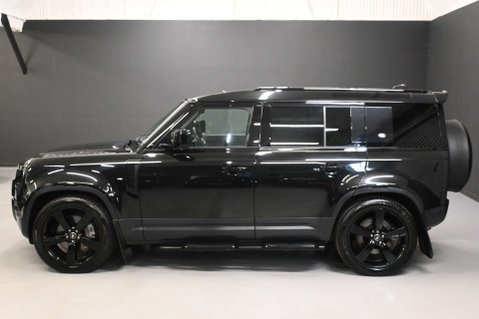Land Rover Defender 3.0 Defender HSE D MHEV Auto 4WD 5dr 38