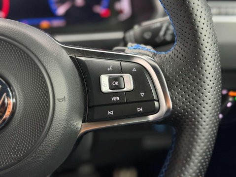 Volkswagen Tiguan 2.0 TDI R-Line Tech SUV 5dr Diesel DSG Euro 6 (s/s) (150 ps) 31