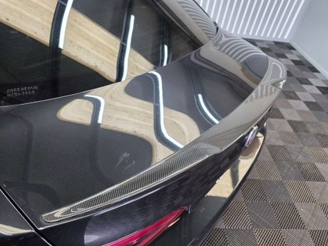 Alfa Romeo Giulia 2.9 V6 Bi-Turbo Quadrifoglio Saloon 4dr Petrol Auto Euro 6 (s/s) (510 ps) 29