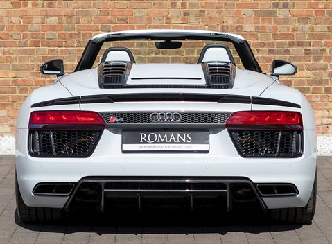 Audi R8 V10 Plus Spyder 5