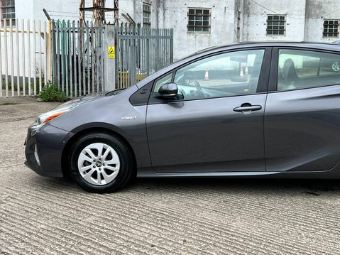 Toyota Prius VVT-I BUSINESS EDITION PLUS 24