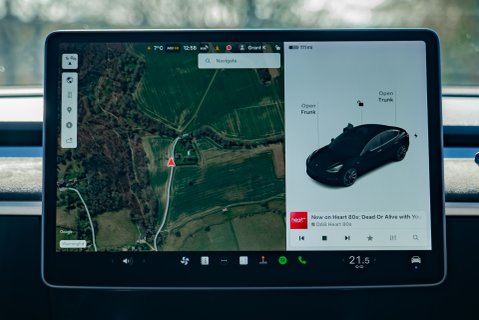 Tesla Model 3 PERFORMANCE AWD 16