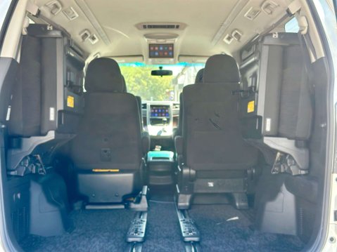 Toyota Vellfire ELECTRIC DISABILITY SEAT+GRADE 4B 23