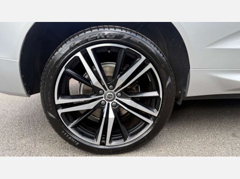 Volvo XC60 2.0 XC60 R-Design Pro T8 Recharge AWD Auto 4WD 5dr 42