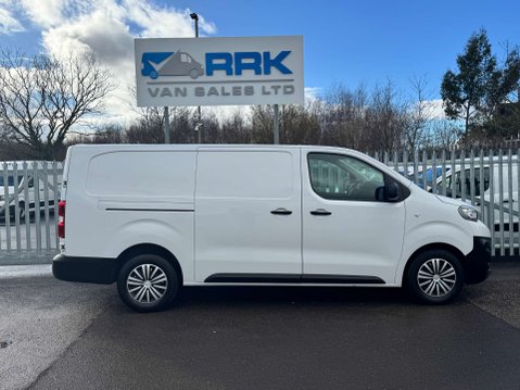 Peugeot Expert 2.0 Expert Professional Premium+ L2 Blue HDi A 29