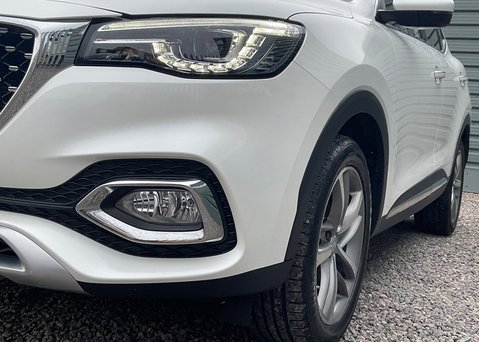 MG HS 1.5 T-GDI EXCLUSIVE 5