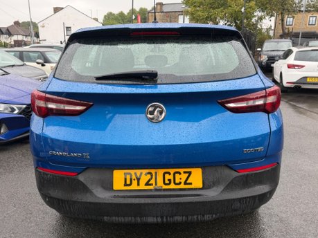 Vauxhall Grandland X SE PREMIUM 8