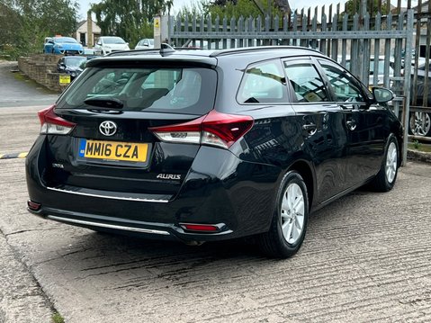 Toyota Auris VVT-I ACTIVE TOURING SPORTS 10