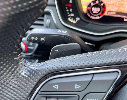 Audi A4 2.0 A4 Black Edition 40 TDI Semi-Auto 5dr 54