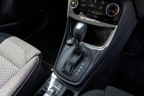 Ford Puma ST-LINE MHEV 32