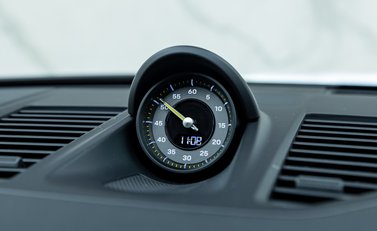 Porsche 911 GT3 (992.2) TOURING 18