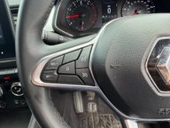 Renault Captur ICONIC TCE 13