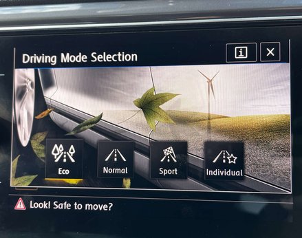 Volkswagen T-Roc 1.5 T-Roc R-Line TSi Evo Semi-Auto 5dr 31