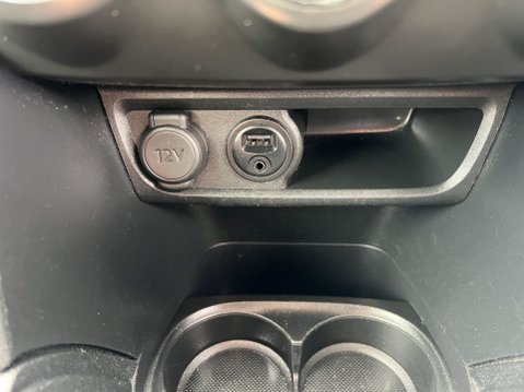 Peugeot 208 1.2 PureTech Black Edition Euro 6 3dr 36