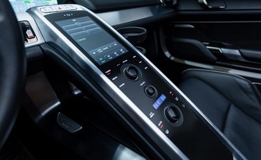 Porsche 918 Spyder 25