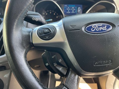 Ford Focus 1.0 Focus Titanium Navigator T 5dr 21