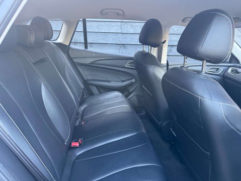 MG 5 MG5 Exclusive EV 5dr 31