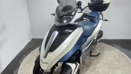 Piaggio MP3 YOURBAN LT 2015 3K NEW MOT NEW TYRES TRIKE 3 WHEELER 300CC 35