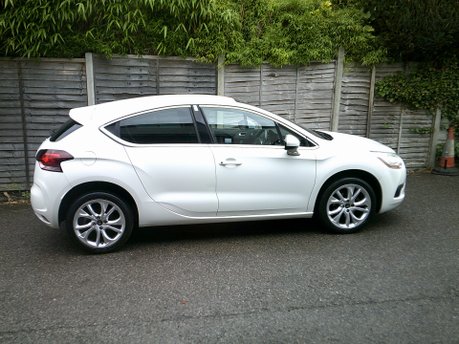 Citroen DS4 DSTYLE ONLY 46,000 MILES FROM NEW 4